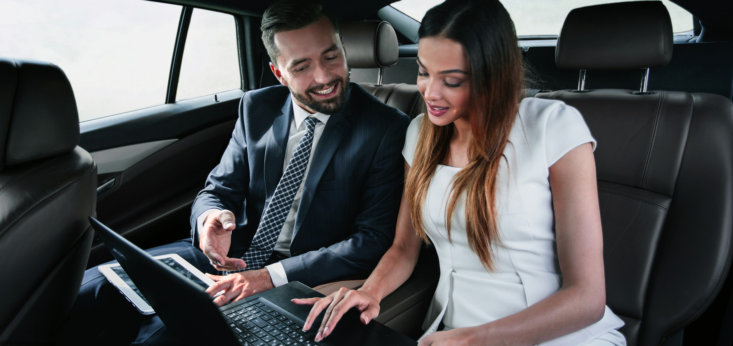 Corporate transport limo service toronto