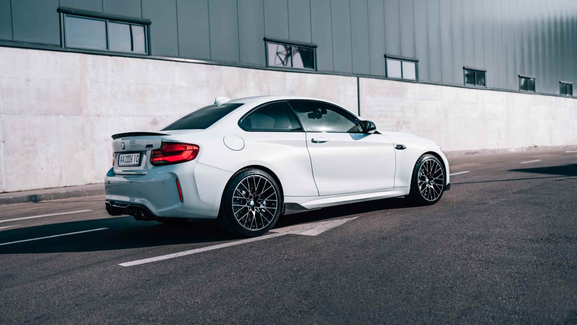 Booking a Luxury Limo in Toronto: Steps to Ensure a Stellar Experience