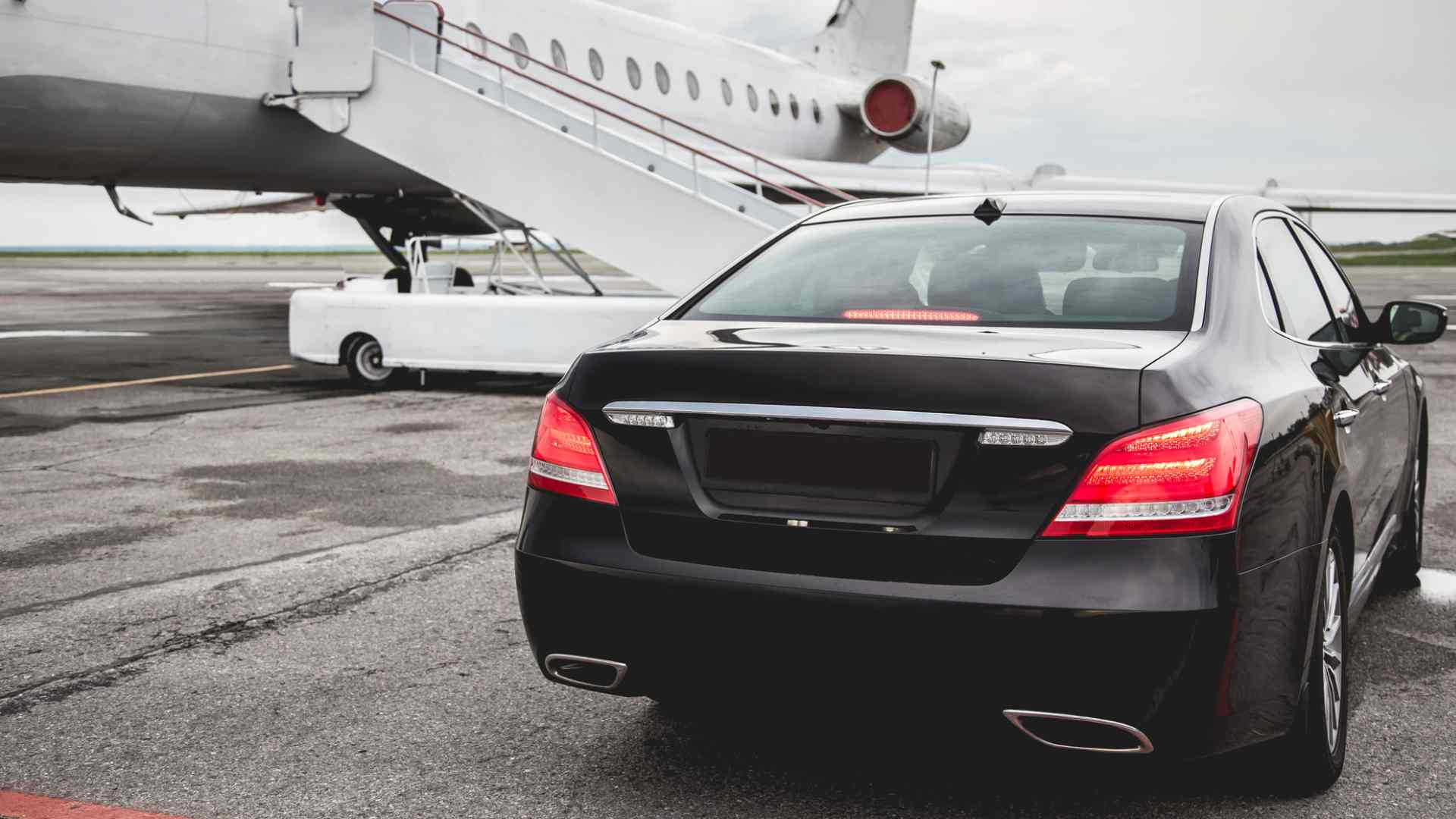 The Luxury Limos Advantage for Signature Clients